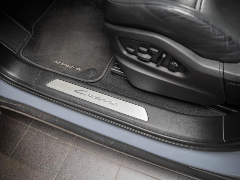 Voitures occasions PORSCHE Cayenne Coupe E-Hybrid Champagne-au-Mont-d'Or