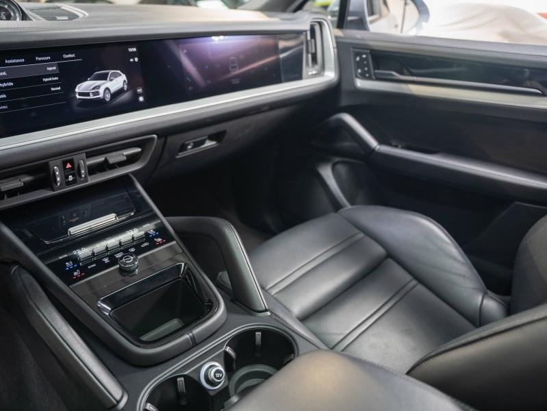 Voitures occasions PORSCHE Cayenne Coupe E-Hybrid Champagne-au-Mont-d'Or