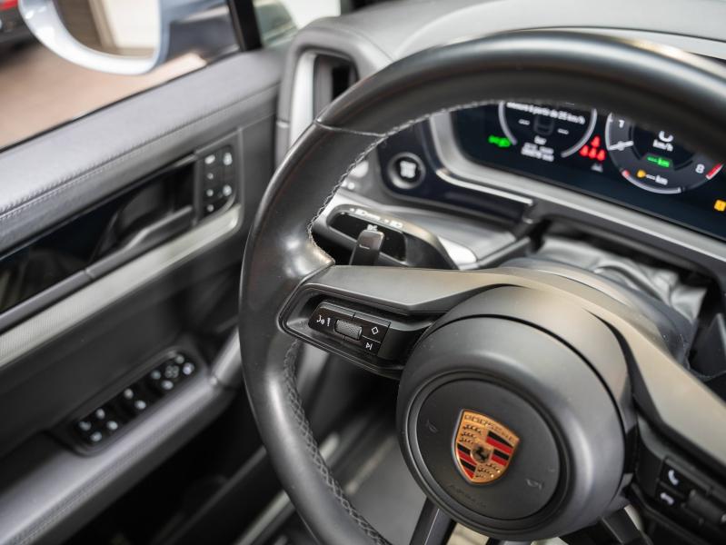 Voitures occasions PORSCHE Cayenne Coupe E-Hybrid Champagne-au-Mont-d'Or