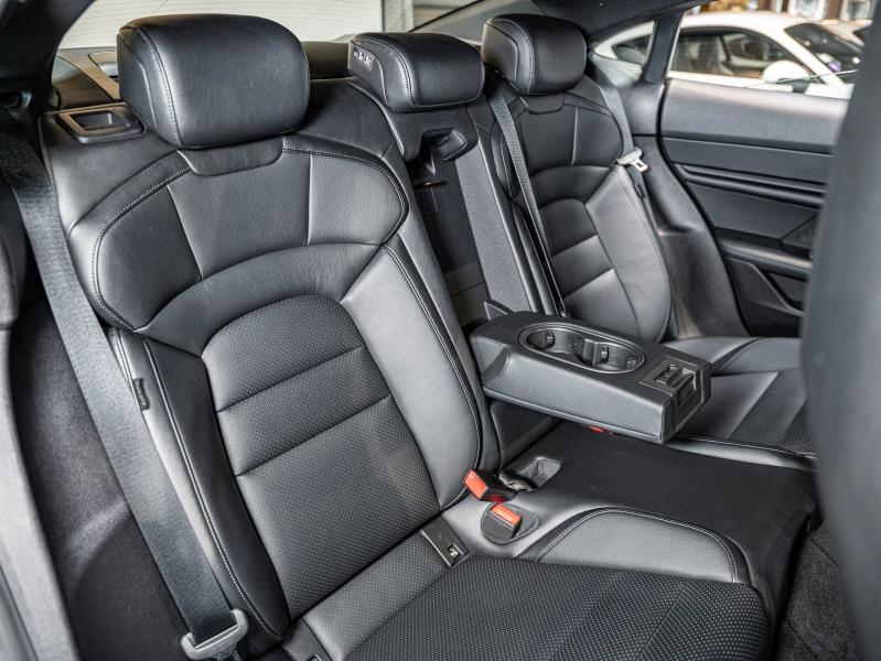 Voitures occasions PORSCHE Taycan 4S Champagne-au-Mont-d'Or