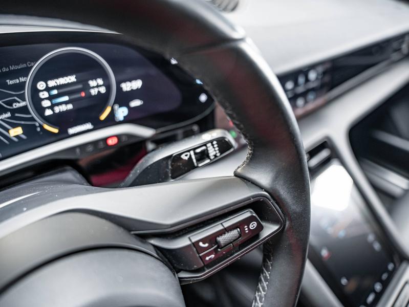 Voitures occasions PORSCHE Taycan 4S Champagne-au-Mont-d'Or