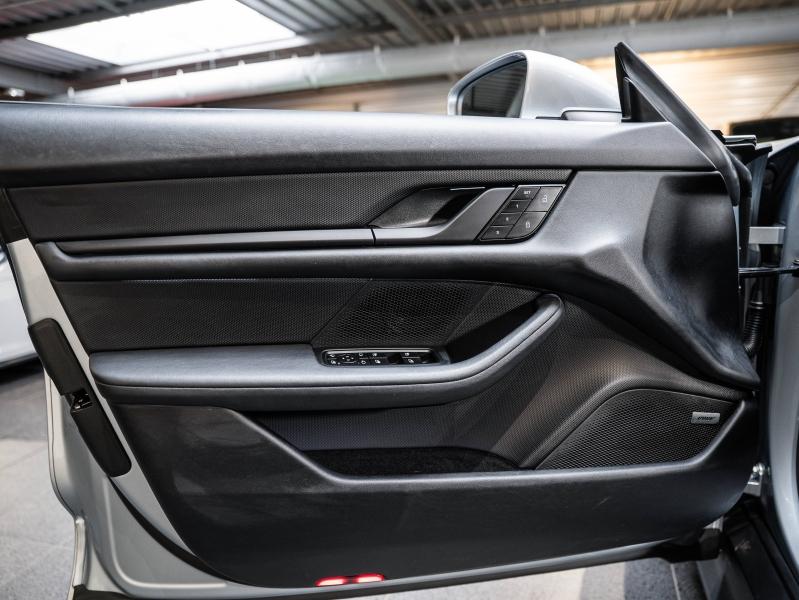 Voitures occasions PORSCHE Taycan Sport Turismo Base Champagne-au-Mont-d'Or