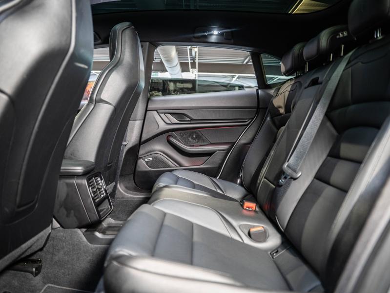 Voitures occasions PORSCHE Taycan Sport Turismo Base Champagne-au-Mont-d'Or