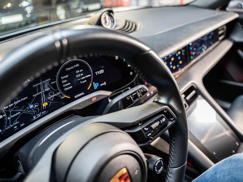 Voitures occasions PORSCHE Taycan Sport Turismo Base Champagne-au-Mont-d'Or