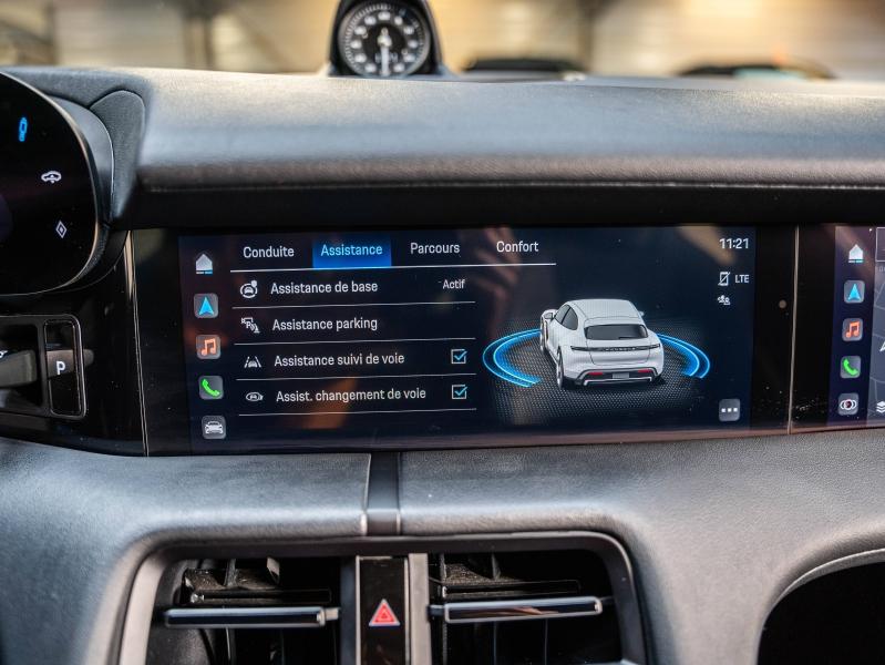 Voitures occasions PORSCHE Taycan Sport Turismo Base Champagne-au-Mont-d'Or