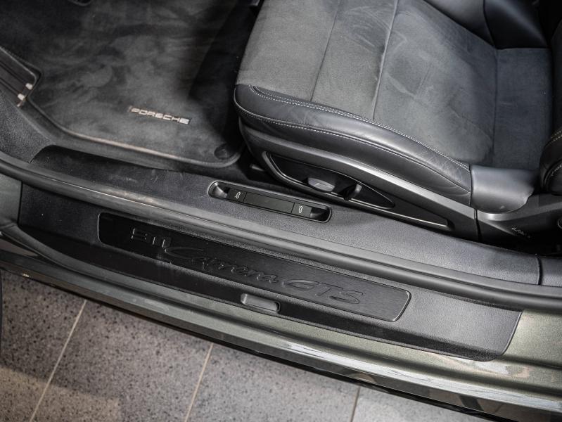 Voitures occasions PORSCHE 911 Cabriolet Carrera 4 GTS Champagne-au-Mont-d'Or