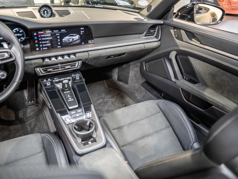 Voitures occasions PORSCHE 911 Cabriolet Carrera 4 GTS Champagne-au-Mont-d'Or