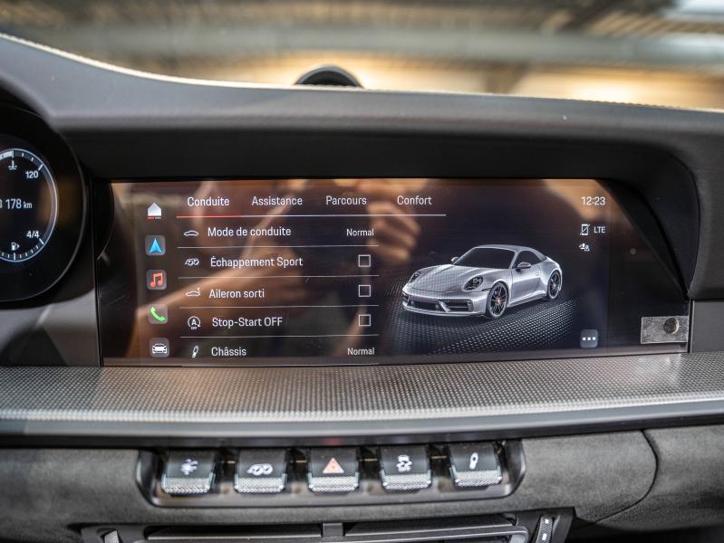 Voitures occasions PORSCHE 911 Cabriolet Carrera 4 GTS Champagne-au-Mont-d'Or