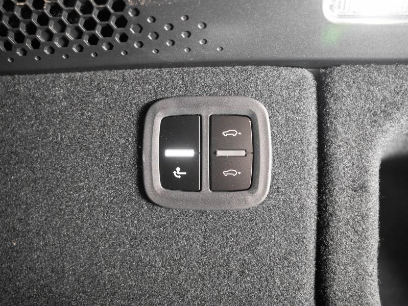 Voitures occasions PORSCHE MACAN Base Champagne-au-Mont-d'Or