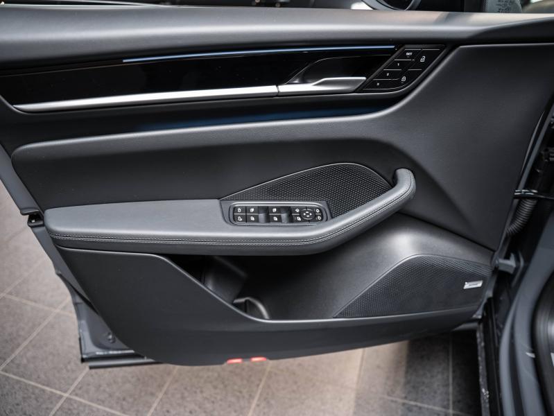 Voitures occasions PORSCHE MACAN Base Champagne-au-Mont-d'Or