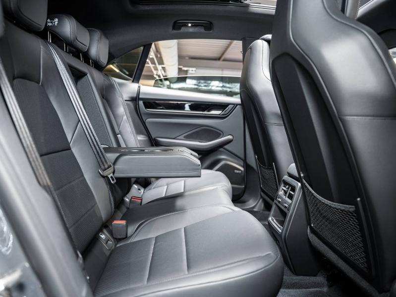 Voitures occasions PORSCHE MACAN Base Champagne-au-Mont-d'Or