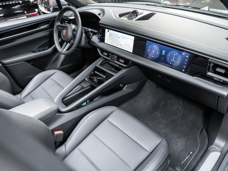 Voitures occasions PORSCHE MACAN Base Champagne-au-Mont-d'Or