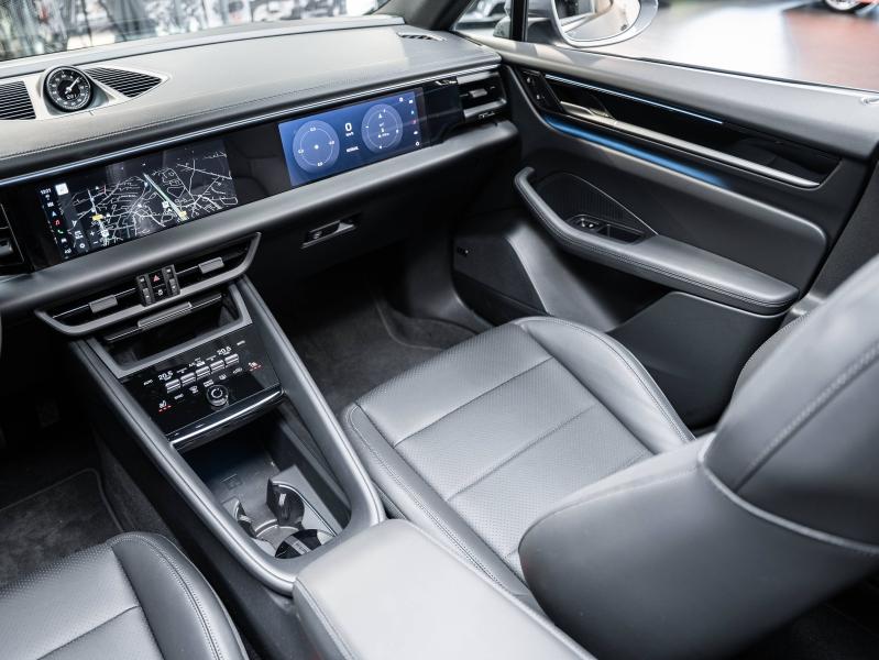 Voitures occasions PORSCHE MACAN Base Champagne-au-Mont-d'Or