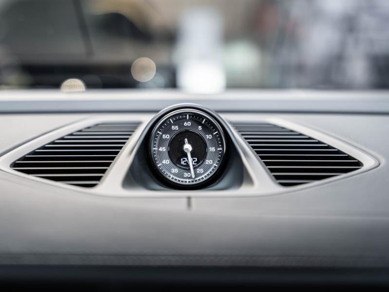 Voitures occasions PORSCHE MACAN Base Champagne-au-Mont-d'Or