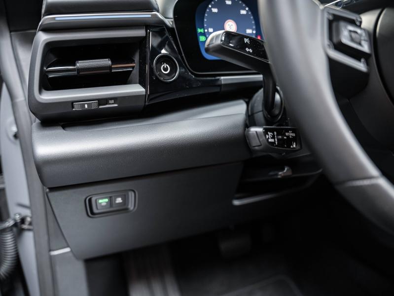 Voitures occasions PORSCHE MACAN Base Champagne-au-Mont-d'Or