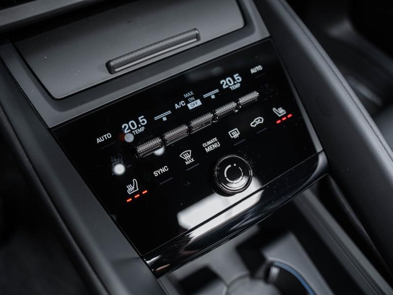 Voitures occasions PORSCHE MACAN Base Champagne-au-Mont-d'Or