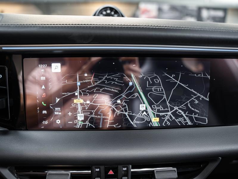 Voitures occasions PORSCHE MACAN Base Champagne-au-Mont-d'Or