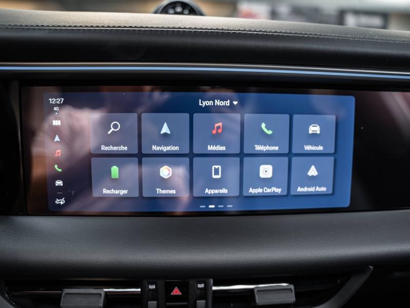 Voitures occasions PORSCHE MACAN Base Champagne-au-Mont-d'Or