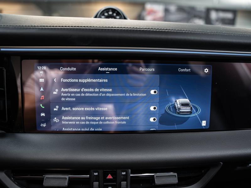 Voitures occasions PORSCHE MACAN Base Champagne-au-Mont-d'Or