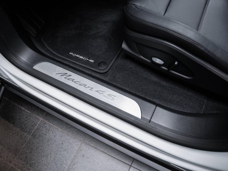 Voitures occasions PORSCHE MACAN 4S Champagne-au-Mont-d'Or