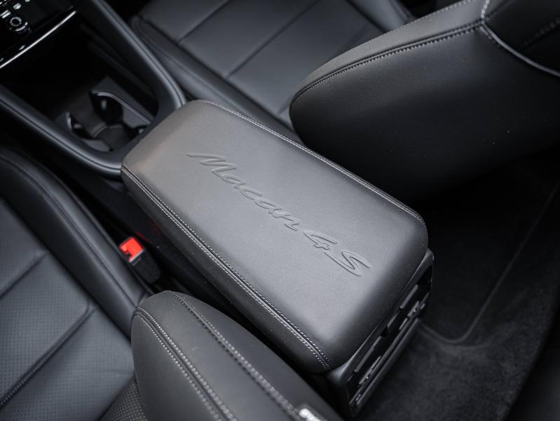 Voitures occasions PORSCHE MACAN 4S Champagne-au-Mont-d'Or