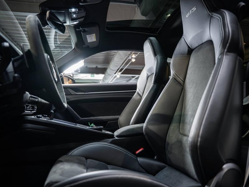 Voitures occasions PORSCHE 911 Coupe Carrera S Champagne-au-Mont-d'Or