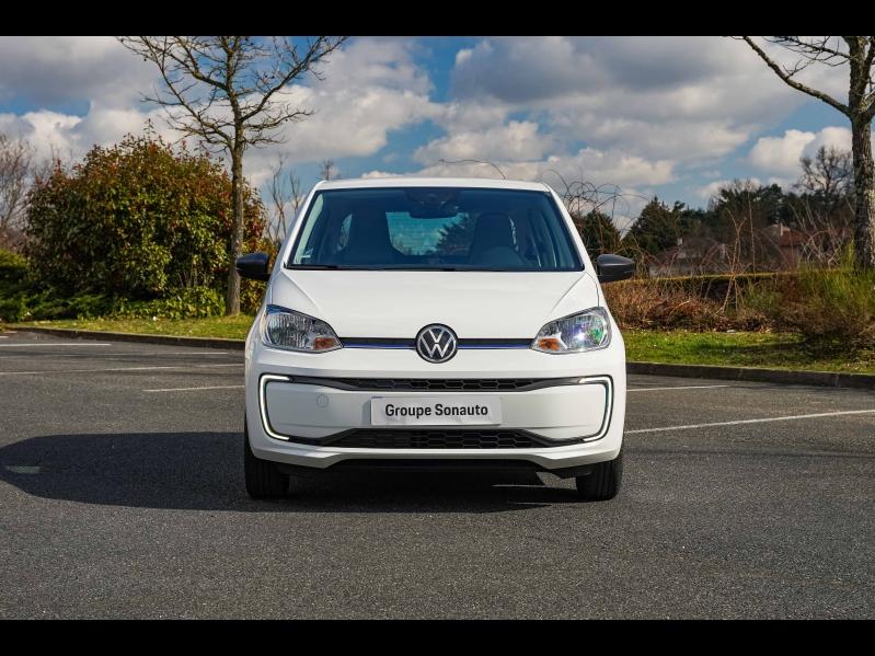 Voitures occasions VOLKSWAGEN e-up! Life Champagne-au-Mont-d'Or