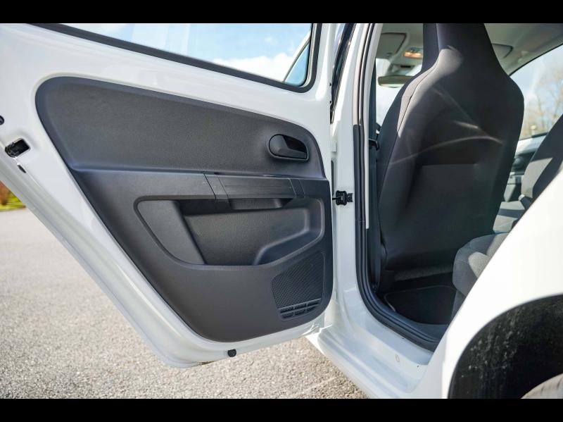 Voitures occasions VOLKSWAGEN e-up! Life Champagne-au-Mont-d'Or