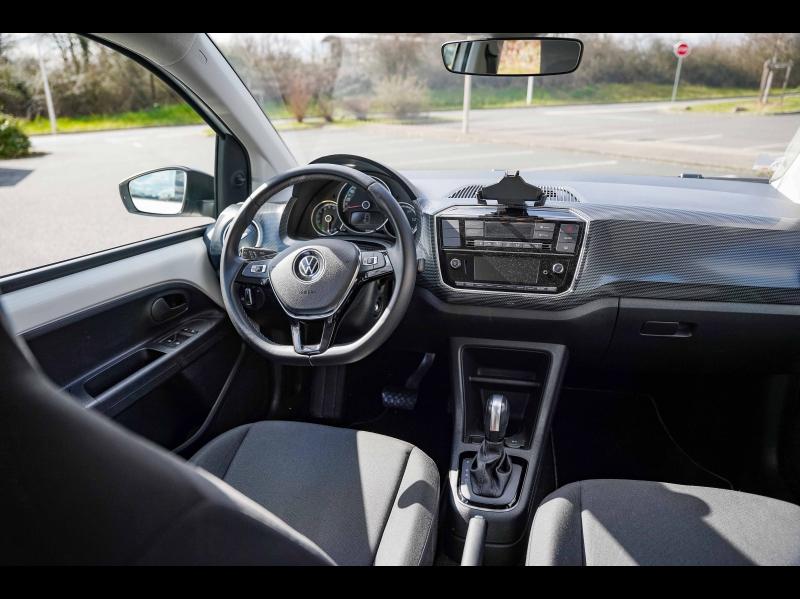 Voitures occasions VOLKSWAGEN e-up! Life Champagne-au-Mont-d'Or