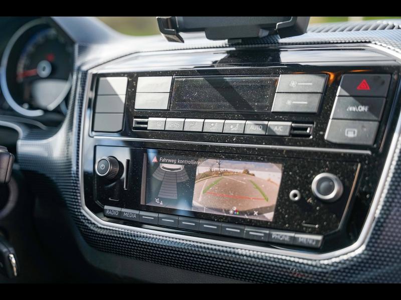 Voitures occasions VOLKSWAGEN e-up! Life Champagne-au-Mont-d'Or