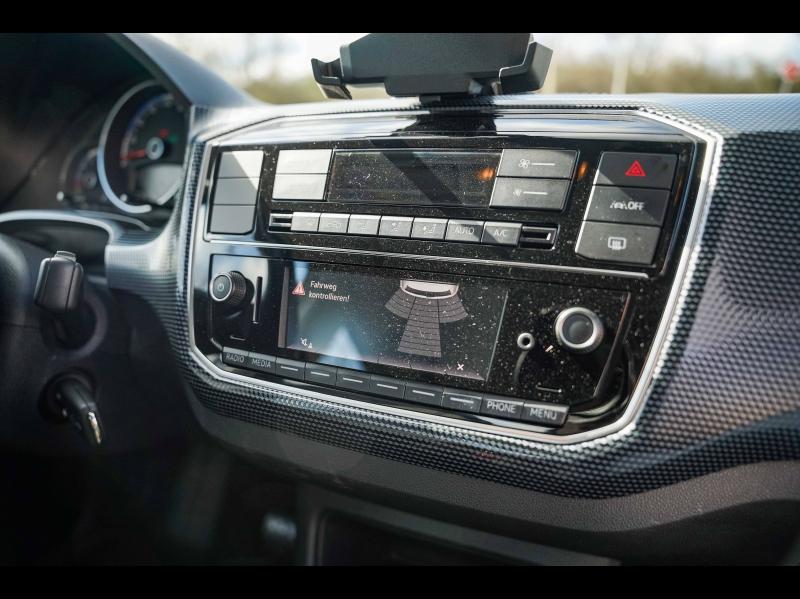 Voitures occasions VOLKSWAGEN e-up! Life Champagne-au-Mont-d'Or