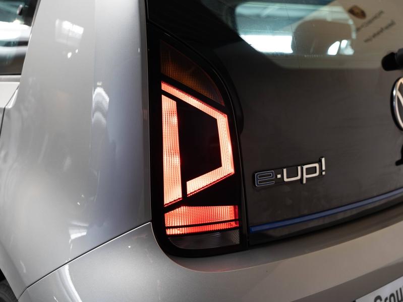 Voitures occasions VOLKSWAGEN e-up! Base Champagne-au-Mont-d'Or