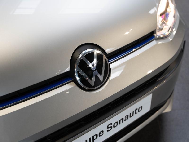 Voitures occasions VOLKSWAGEN e-up! Base Champagne-au-Mont-d'Or