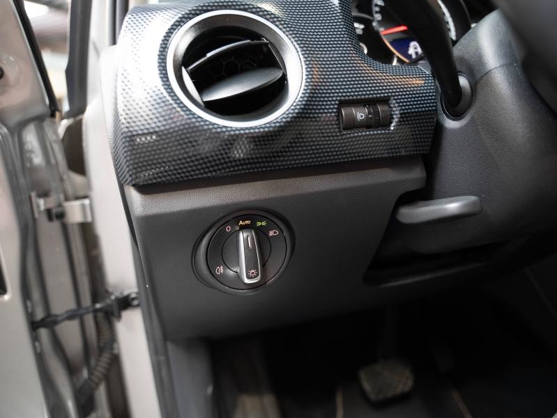 Voitures occasions VOLKSWAGEN e-up! Base Champagne-au-Mont-d'Or