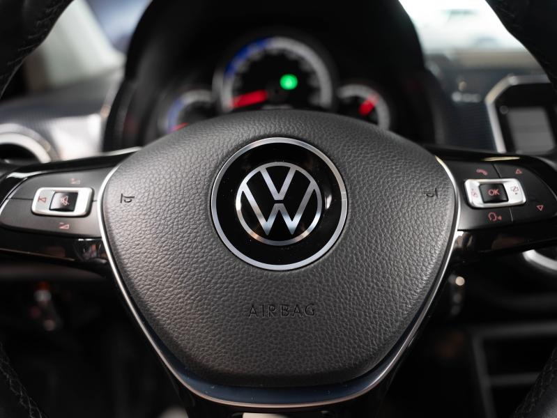 Voitures occasions VOLKSWAGEN e-up! Base Champagne-au-Mont-d'Or