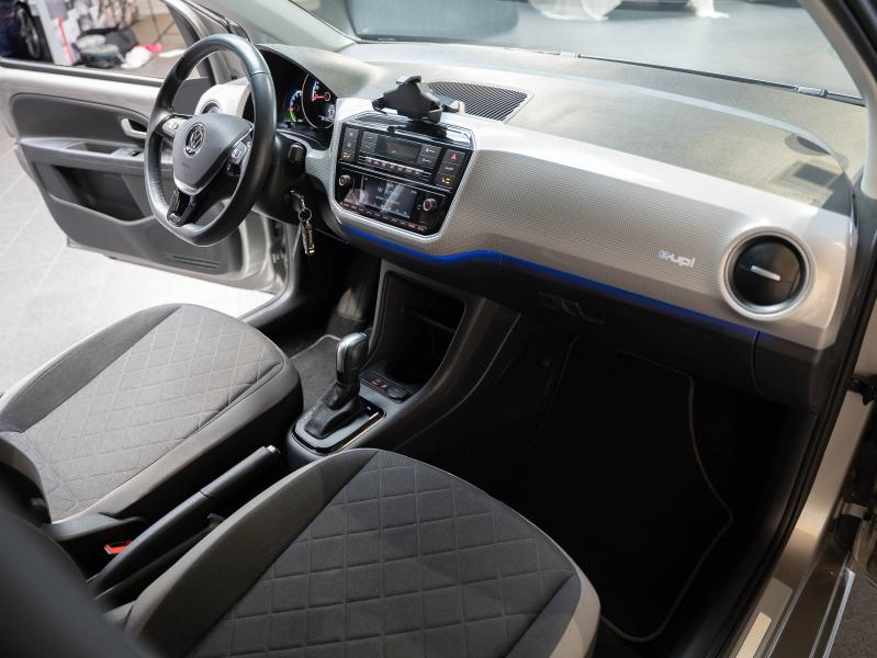 Voitures occasions VOLKSWAGEN e-up! Base Champagne-au-Mont-d'Or