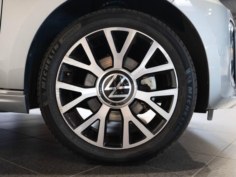 Voitures occasions VOLKSWAGEN e-up! Base Champagne-au-Mont-d'Or