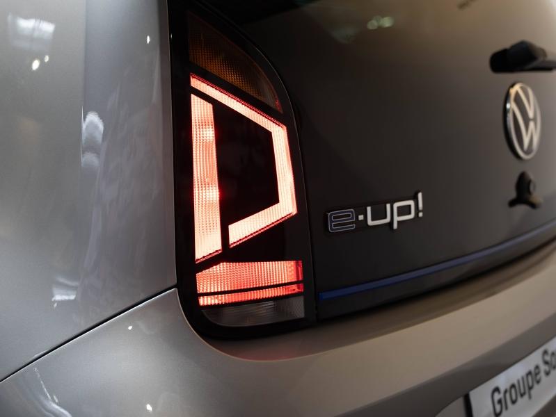 Voitures occasions VOLKSWAGEN e-up! Base Champagne-au-Mont-d'Or