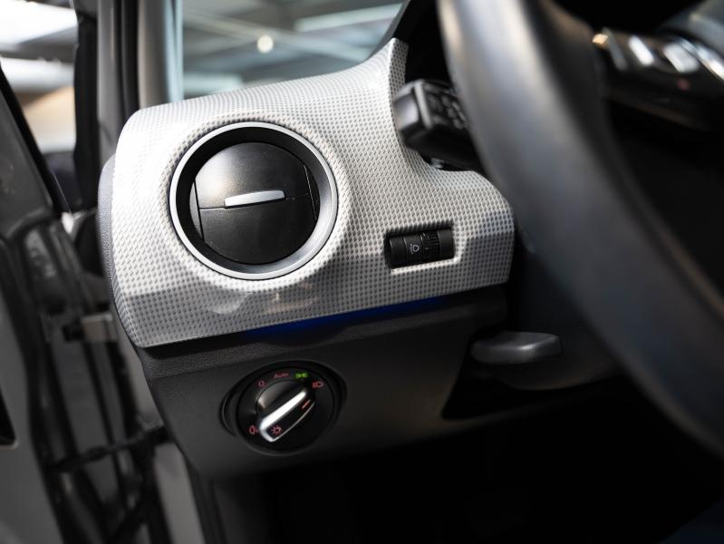 Voitures occasions VOLKSWAGEN e-up! Base Champagne-au-Mont-d'Or