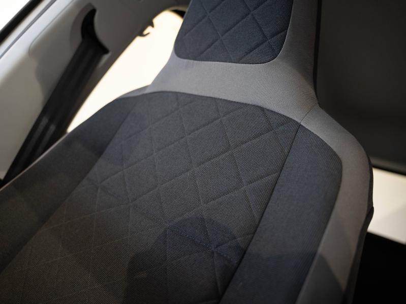 Voitures occasions VOLKSWAGEN e-up! Base Champagne-au-Mont-d'Or