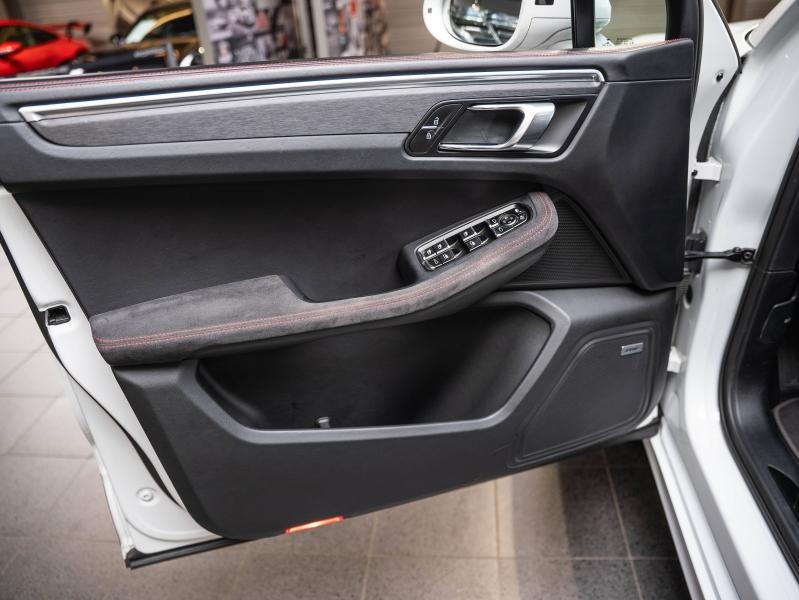 Voitures occasions PORSCHE MACAN GTS Champagne-au-Mont-d'Or