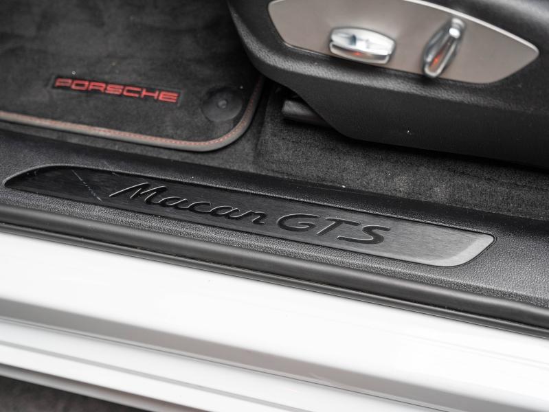 Voitures occasions PORSCHE MACAN GTS Champagne-au-Mont-d'Or