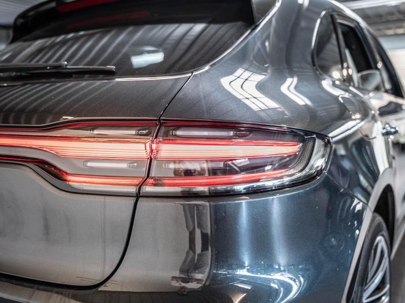 Voitures occasions PORSCHE MACAN Turbo Champagne-au-Mont-d'Or