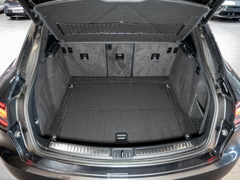 Voitures occasions PORSCHE MACAN Turbo Champagne-au-Mont-d'Or