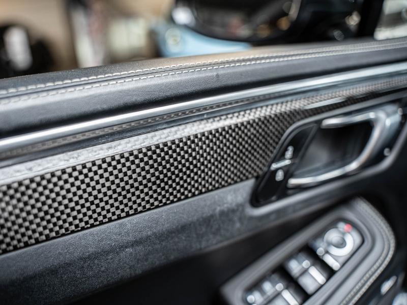 Voitures occasions PORSCHE MACAN Turbo Champagne-au-Mont-d'Or