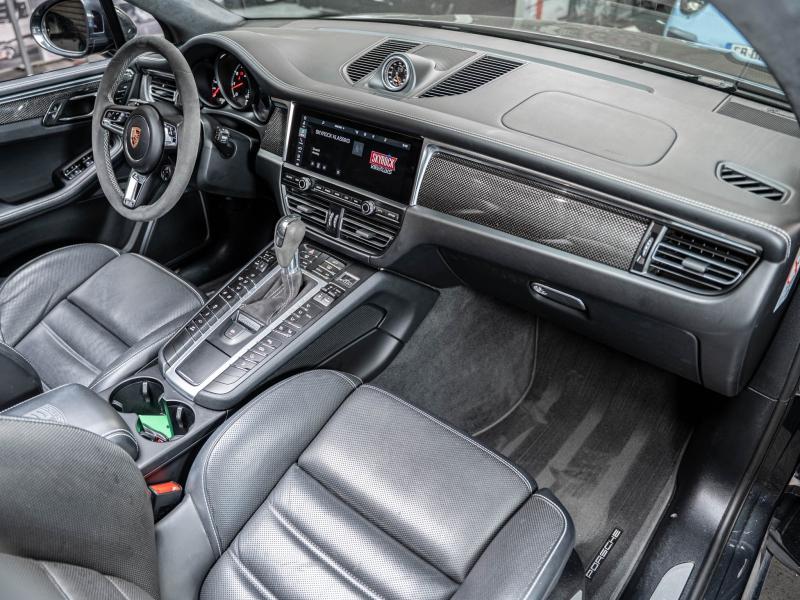 Voitures occasions PORSCHE MACAN Turbo Champagne-au-Mont-d'Or