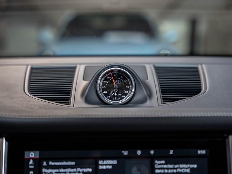 Voitures occasions PORSCHE MACAN Turbo Champagne-au-Mont-d'Or