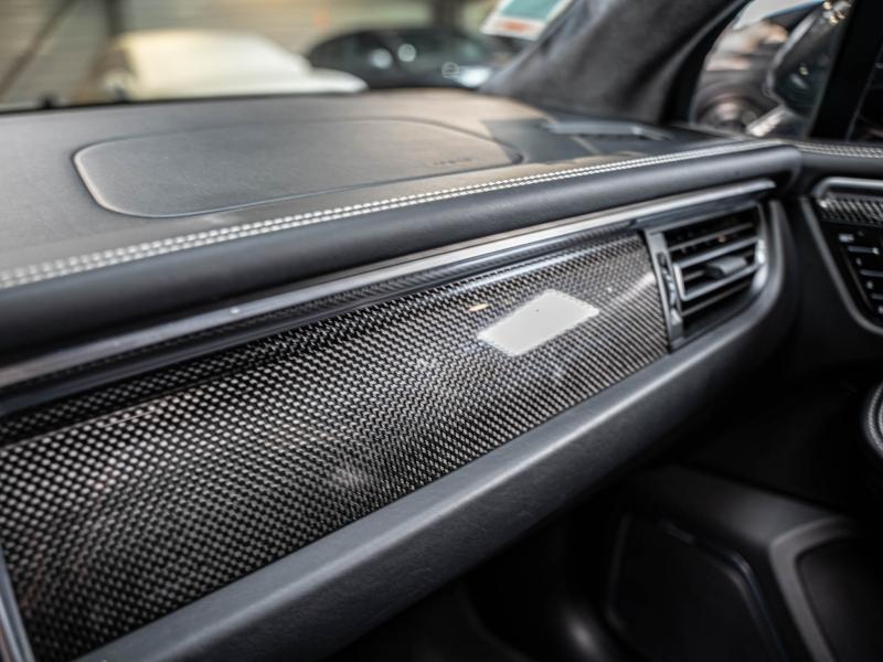 Voitures occasions PORSCHE MACAN Turbo Champagne-au-Mont-d'Or