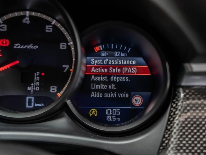 Voitures occasions PORSCHE MACAN Turbo Champagne-au-Mont-d'Or