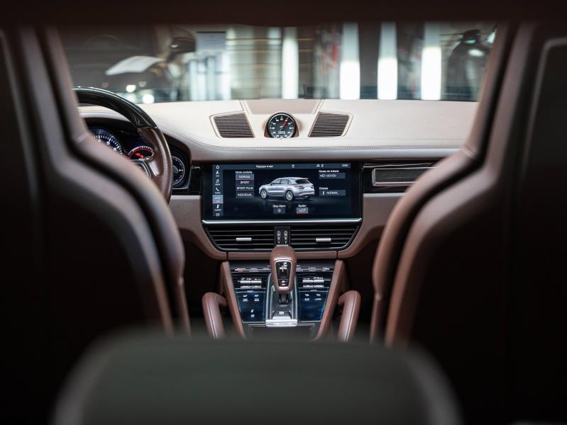 Voitures occasions PORSCHE CAYENNE Turbo Champagne-au-Mont-d'Or